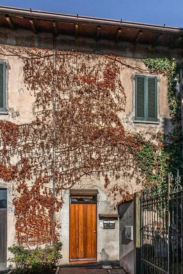 Residenza Al Parco Anzano Del Parco 0*,